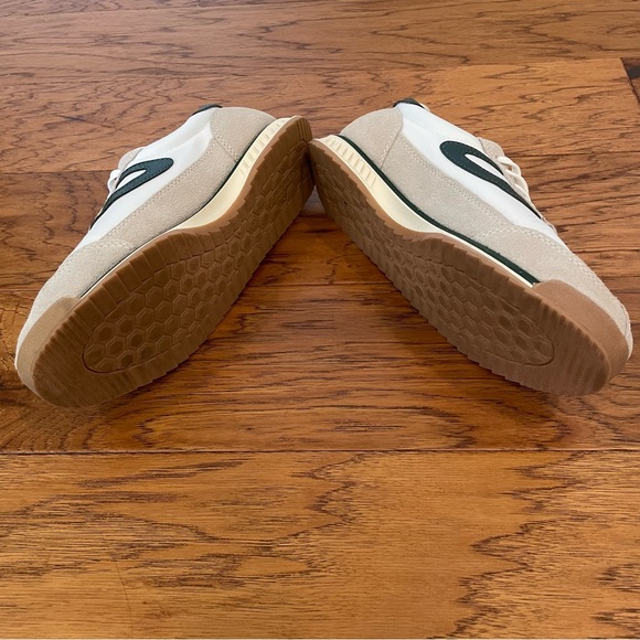 Like New TRETORN Women's Rawlins Casual Lace-Up Sneakers - Picture 8 of 8